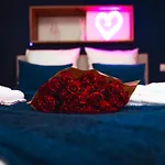 French Klss - Love Room By Prim0 C0Nciergerie